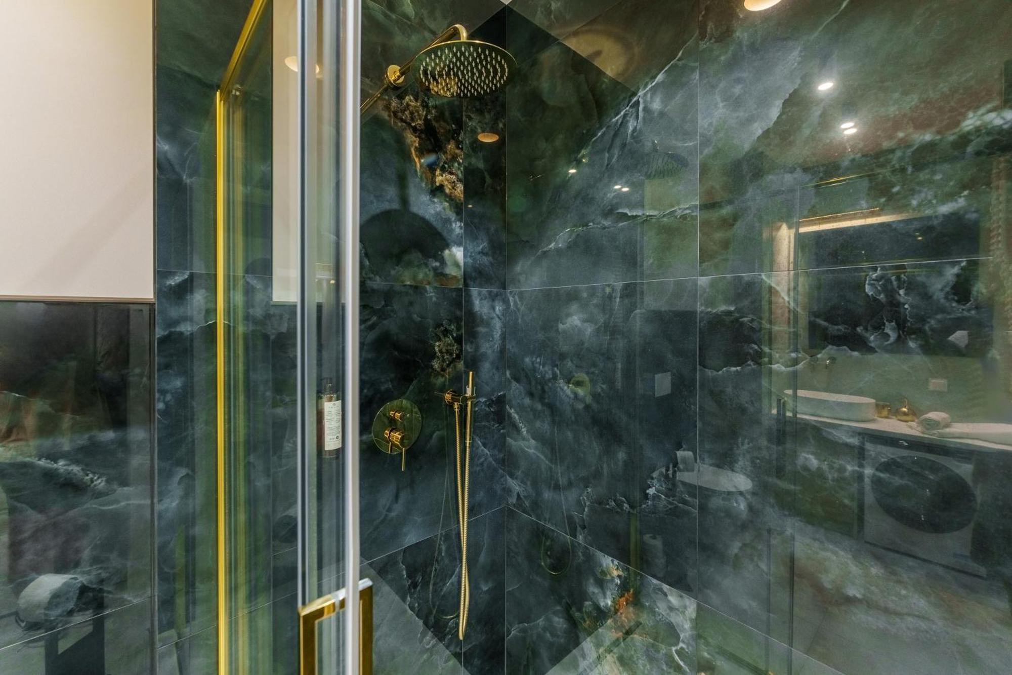 Apartament Delux Kasprowicza 20C Prywatny Parking Basen Sauna Oraz Silownia W Cenie Kołobrzeg Buitenkant foto