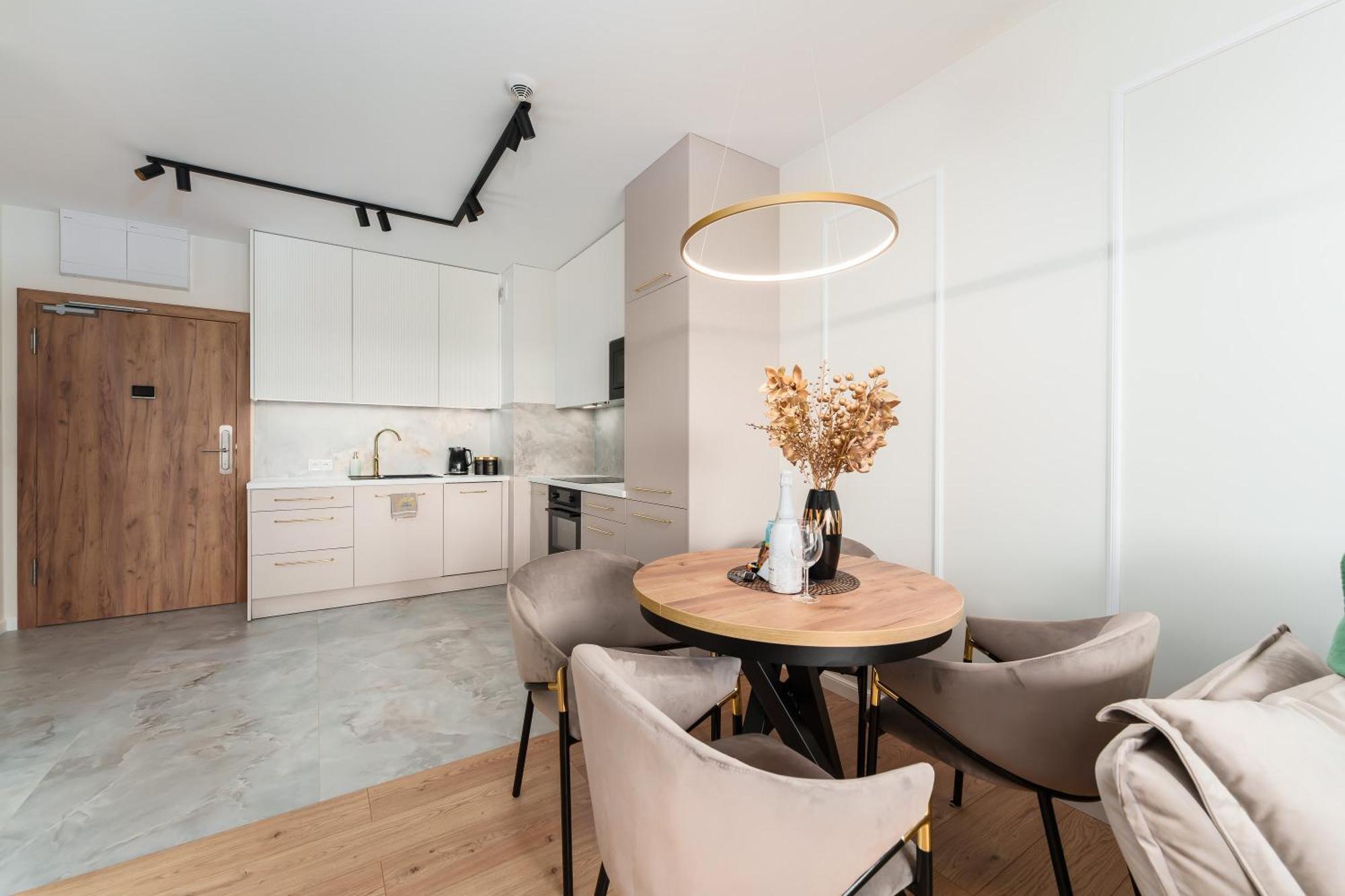 Apartament Delux Kasprowicza 20C Prywatny Parking Basen Sauna Oraz Silownia W Cenie Kołobrzeg Buitenkant foto